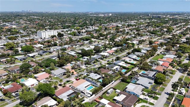 5316 Jackson St, Hollywood, FL 33021