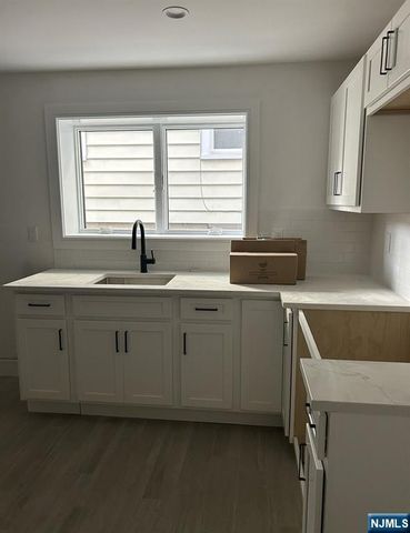 529 Lincoln B, Palisades Park, NJ 07650