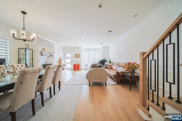 529 Lincoln B, Palisades Park, NJ 07650