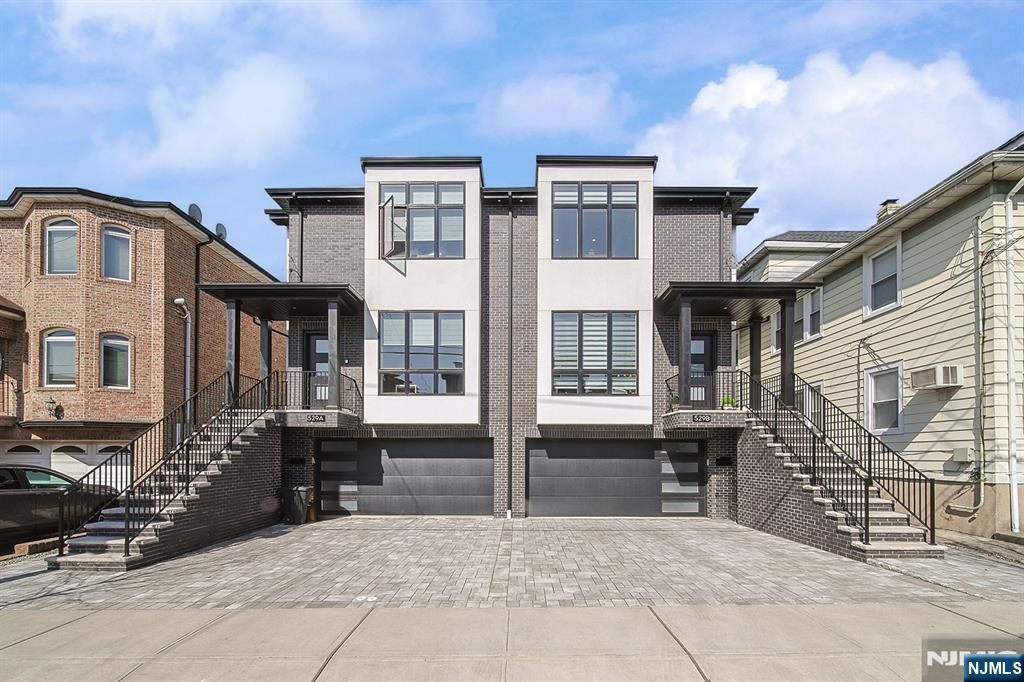 529 Lincoln B, Palisades Park, NJ 07650