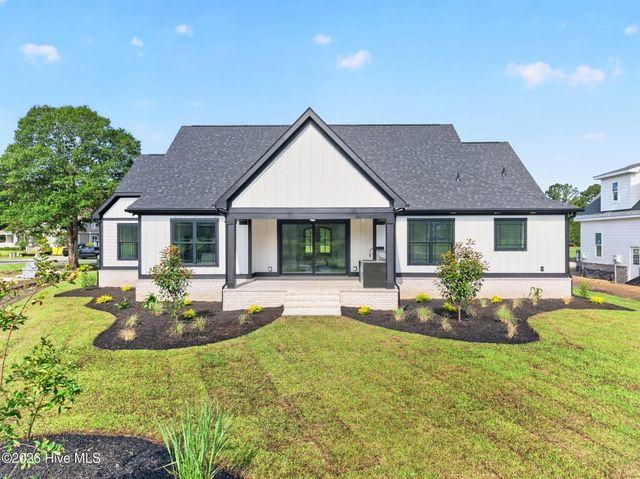 9421 Old Salem Way NW, Calabash, NC 28467