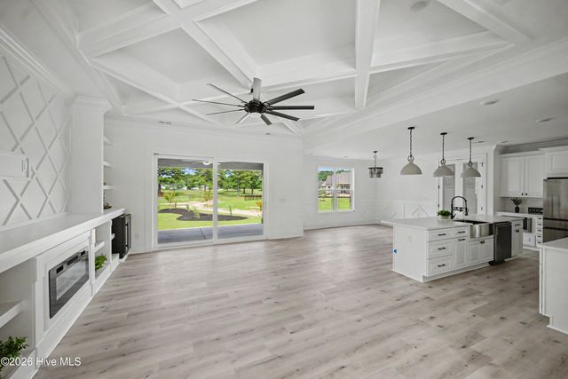 9421 Old Salem Way NW, Calabash, NC 28467