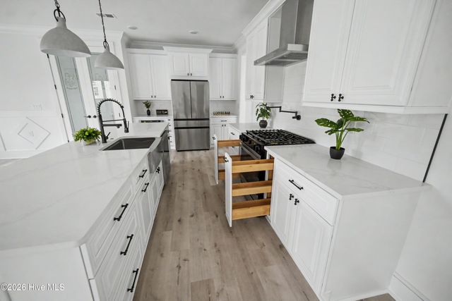 9421 Old Salem Way NW, Calabash, NC 28467