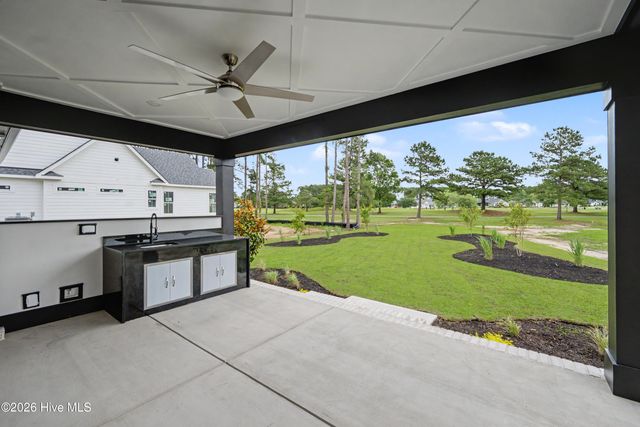 9421 Old Salem Way NW, Calabash, NC 28467