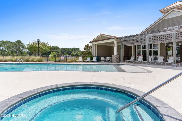 9421 Old Salem Way NW, Calabash, NC 28467