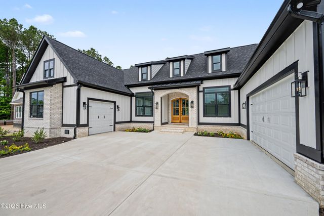 9421 Old Salem Way NW, Calabash, NC 28467