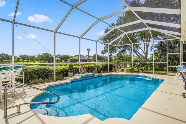 1000 White Tail Avenue SW, Vero Beach, FL 32968