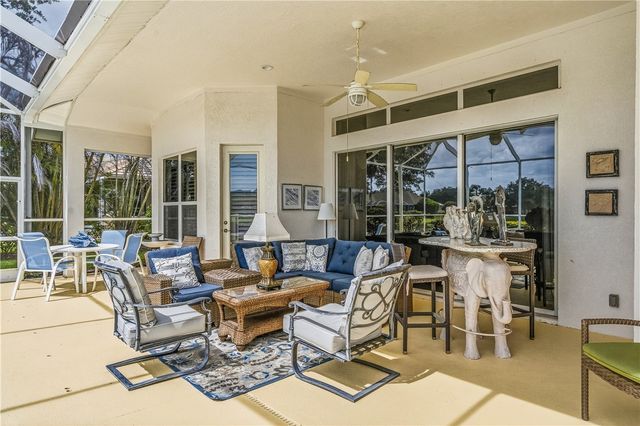 1000 White Tail Avenue SW, Vero Beach, FL 32968