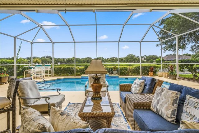 1000 White Tail Avenue SW, Vero Beach, FL 32968