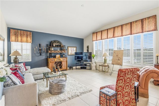 1000 White Tail Avenue SW, Vero Beach, FL 32968