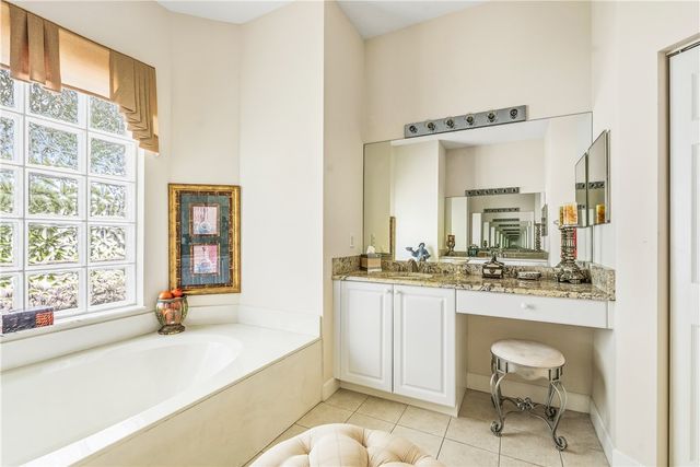 1000 White Tail Avenue SW, Vero Beach, FL 32968