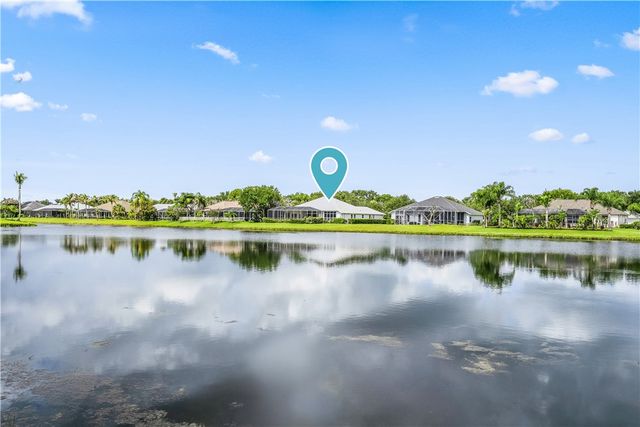 1000 White Tail Avenue SW, Vero Beach, FL 32968