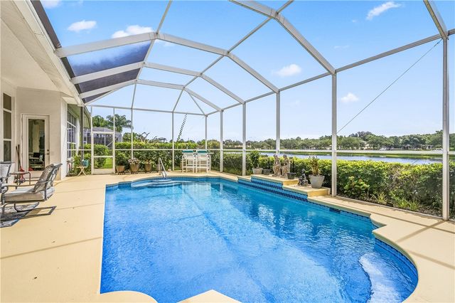 1000 White Tail Avenue SW, Vero Beach, FL 32968