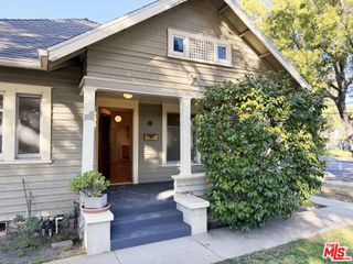 103 N Chester Avenue, Pasadena, CA 91106