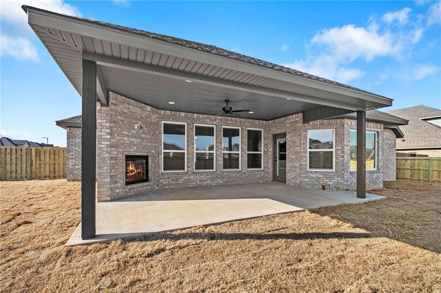 1200 Fierce Lane, Centerton, AR 72719