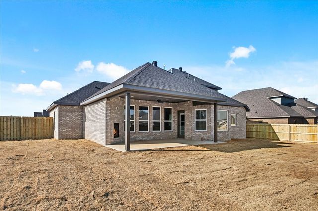 1200 Fierce Lane, Centerton, AR 72719