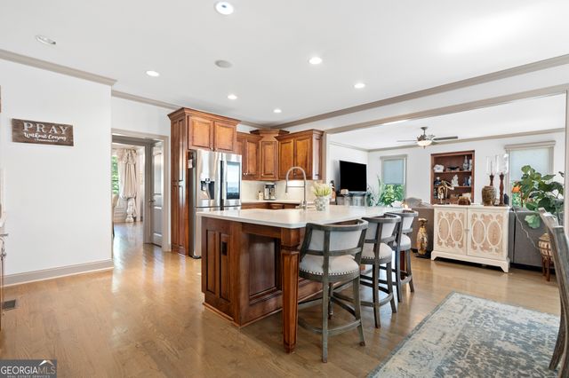 108 AUTUMN GLEN Drive, Woodstock, GA 30188