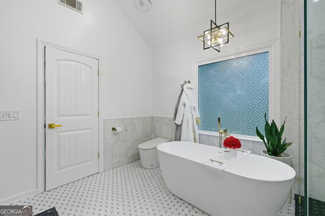 108 AUTUMN GLEN Drive, Woodstock, GA 30188