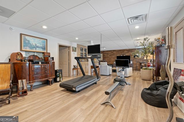 108 AUTUMN GLEN Drive, Woodstock, GA 30188