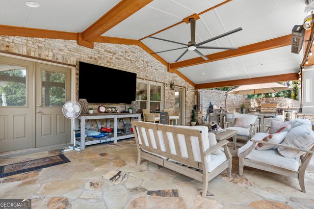 108 AUTUMN GLEN Drive, Woodstock, GA 30188