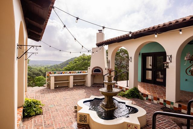800 Landmark Lane, Kerrville, TX 78028