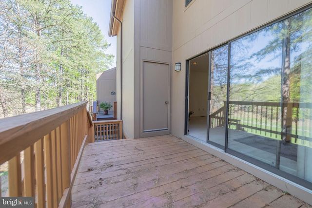 206 FISHHOOK LANE, Hedgesville, WV 25427