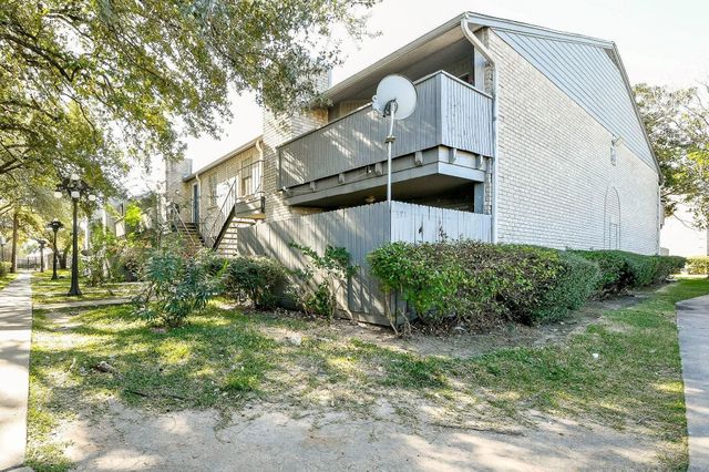 9700 Leawood Boulevard 311, Houston, TX 77099