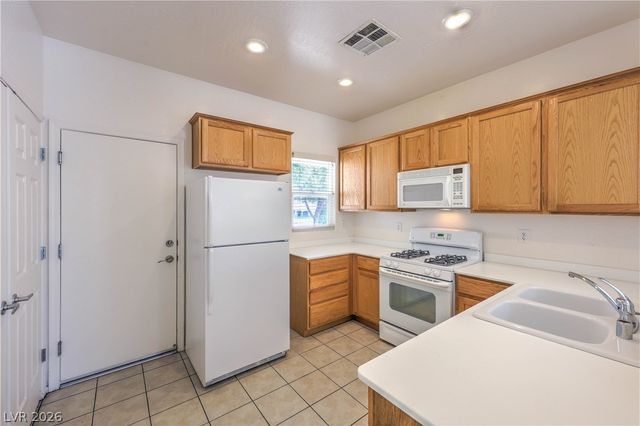 7825 Wading Bird Way, North Las Vegas, NV 89084
