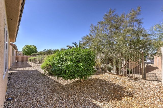 7825 Wading Bird Way, North Las Vegas, NV 89084