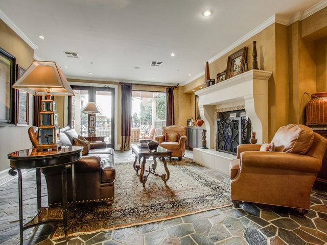 8616 Turtle Creek Boulevard 200, Dallas, TX 75225