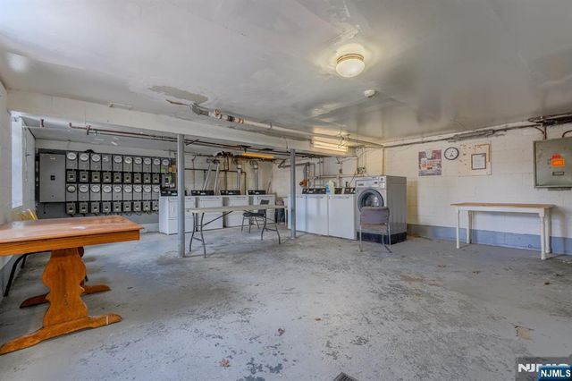 916 Stuyvesant Avenue 2, Irvington, NJ 07111