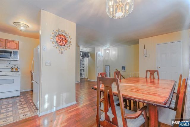 916 Stuyvesant Avenue 2, Irvington, NJ 07111