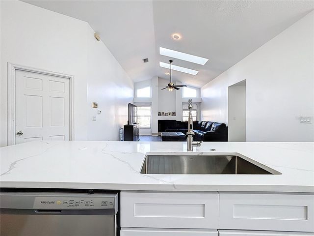 1125 ALMOND TREE CIRCLE, Orlando, FL 32835