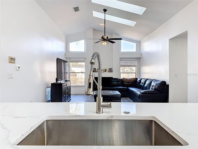 1125 ALMOND TREE CIRCLE, Orlando, FL 32835