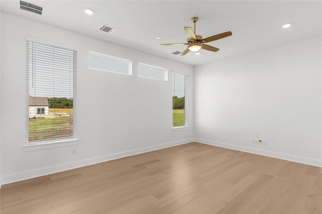 213 Three Rivers RD, Georgetown, TX 78633
