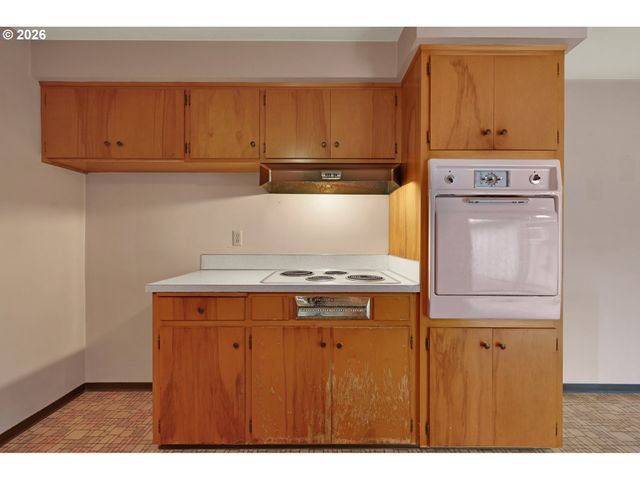 526 ARCHIE St, Eugene, OR 97402