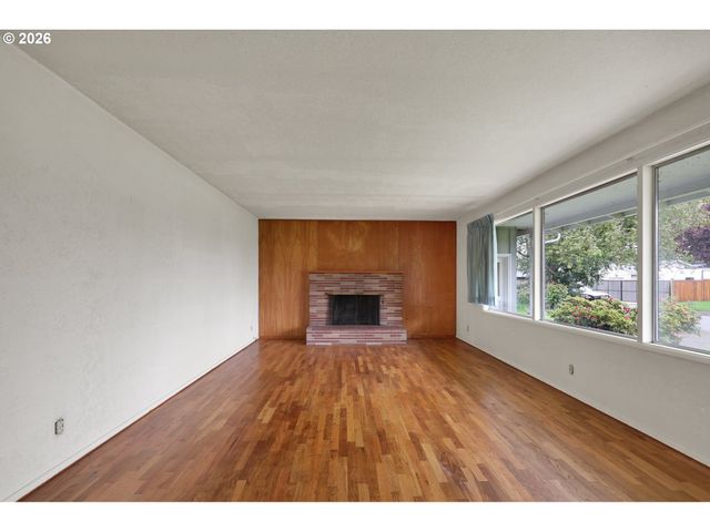 526 ARCHIE St, Eugene, OR 97402