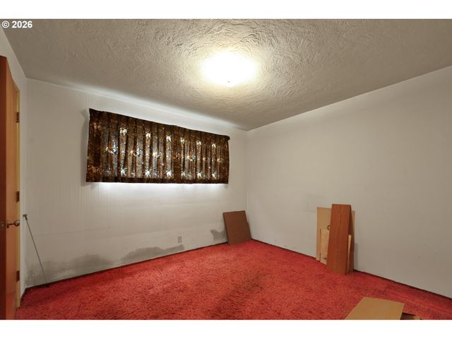 526 ARCHIE St, Eugene, OR 97402