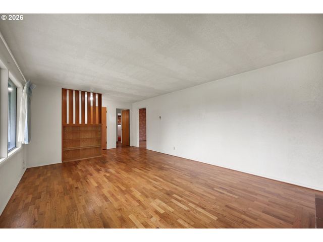 526 ARCHIE St, Eugene, OR 97402