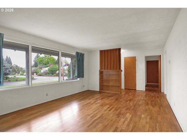 526 ARCHIE St, Eugene, OR 97402