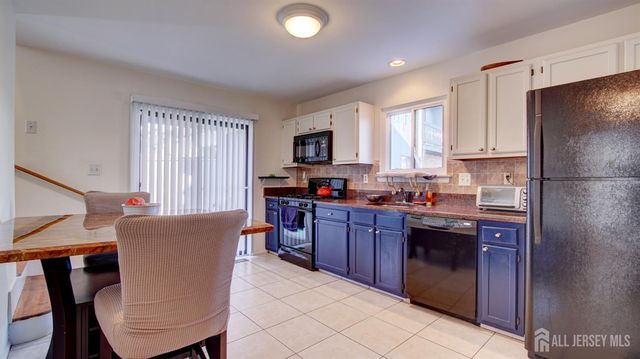 20 Wisteria Court, South Brunswick, NJ 08852