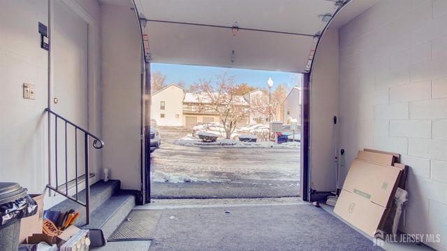 20 Wisteria Court, South Brunswick, NJ 08852