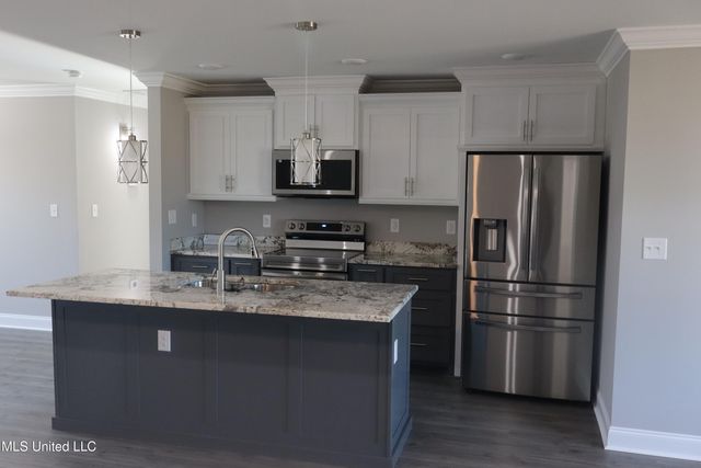 21700 E Edgewood Drive, Saucier, MS 39574