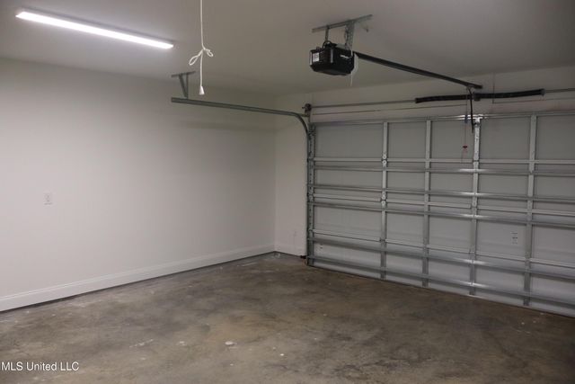 21700 E Edgewood Drive, Saucier, MS 39574