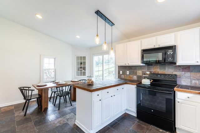 463 Stanley Avenue, Cincinnati, OH 45226