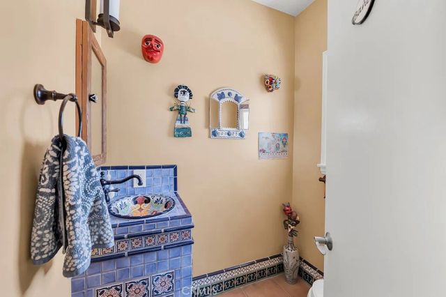 14024 Califa, Valley Glen, CA 91401