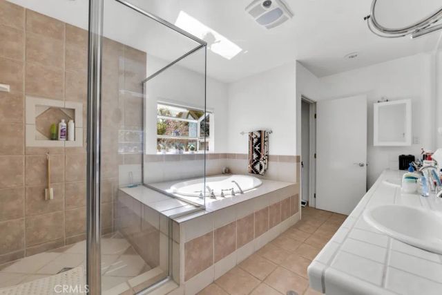 14024 Califa, Valley Glen, CA 91401