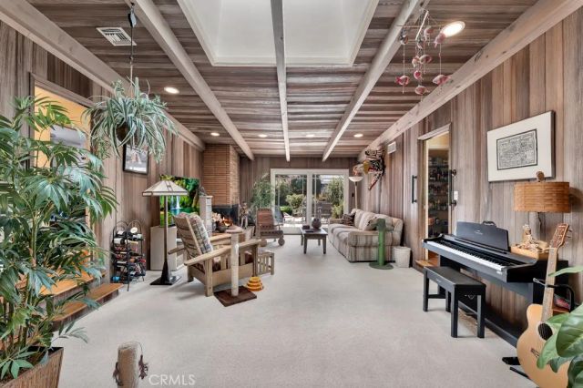 14024 Califa, Valley Glen, CA 91401