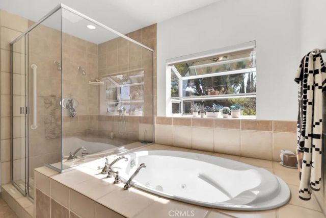 14024 Califa, Valley Glen, CA 91401