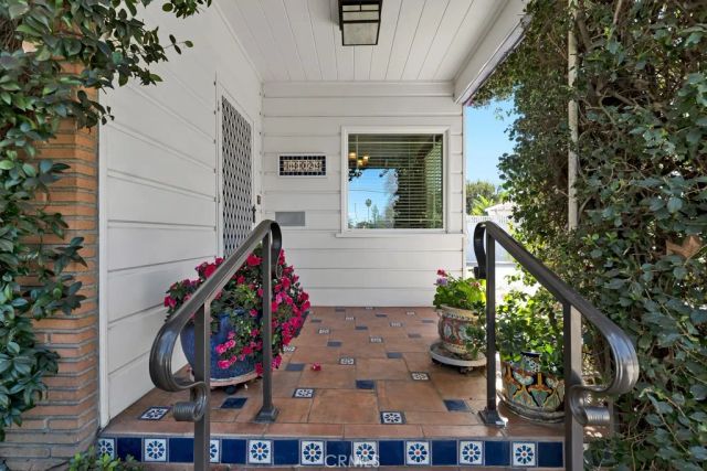 14024 Califa, Valley Glen, CA 91401